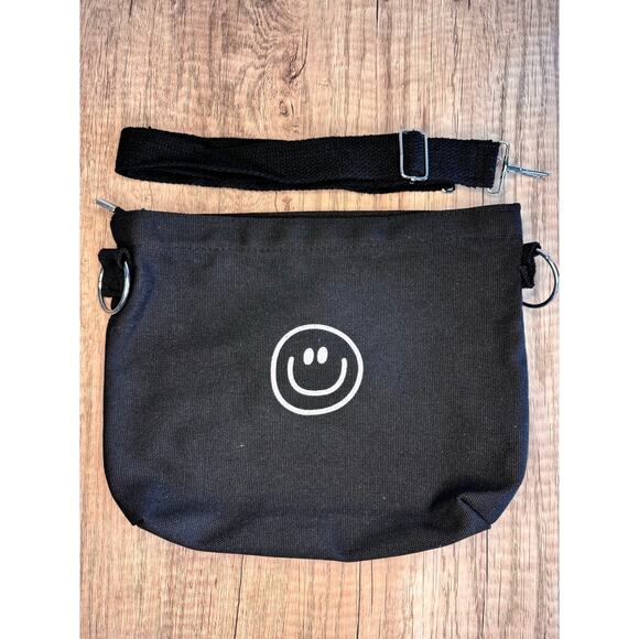 Boho Canvas Crossbody Purse Smiley Face Bag Bag NEW FAST SHIP Travel Bag - Picture 1 of 4